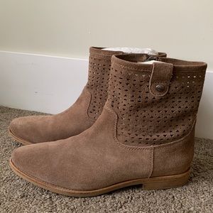 Geox Tan Ankle Boots